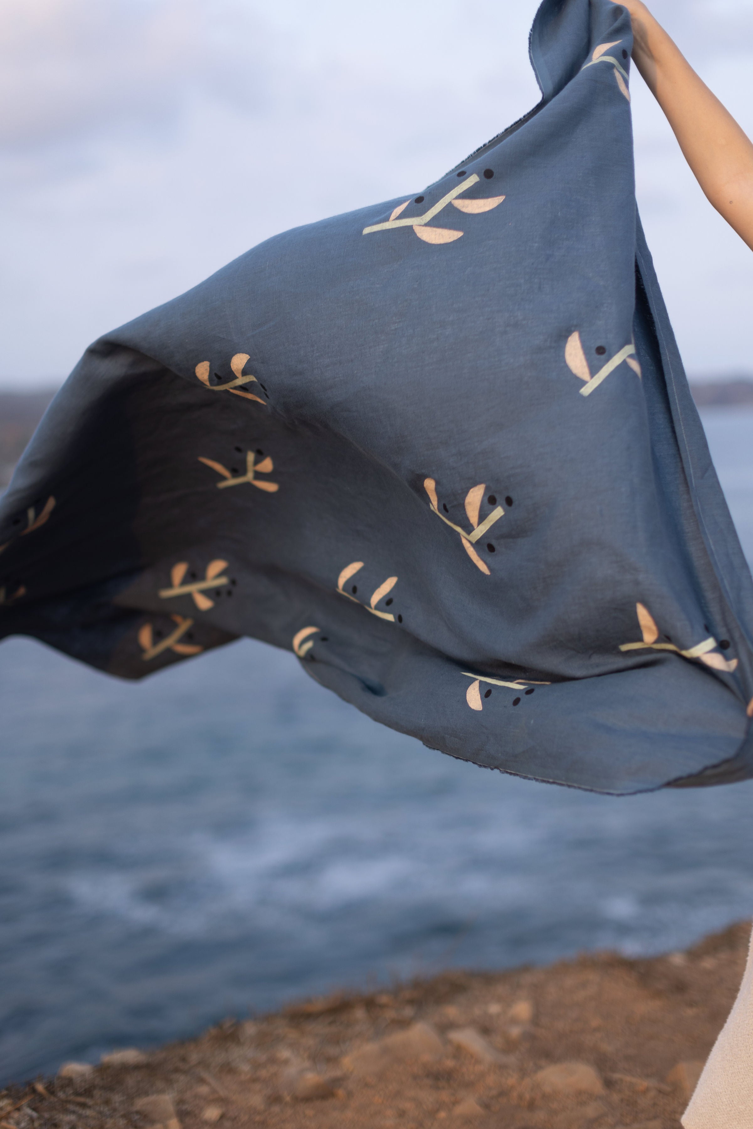 Sea Blossom Throw