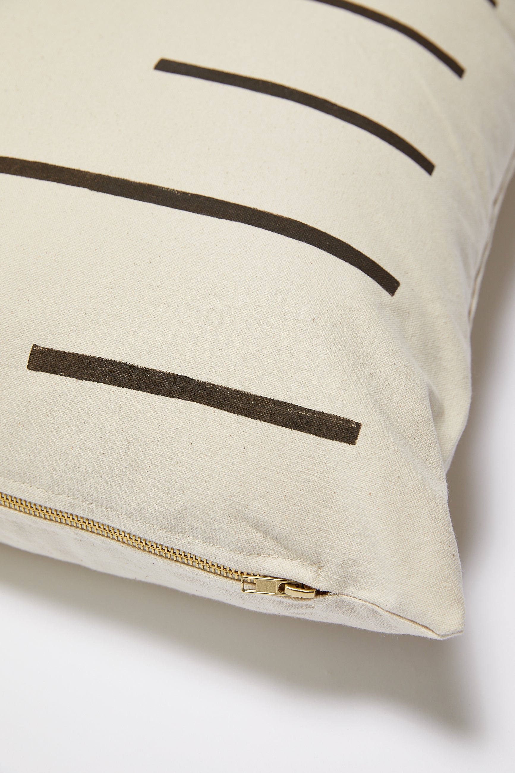K'un Canvas Pillow